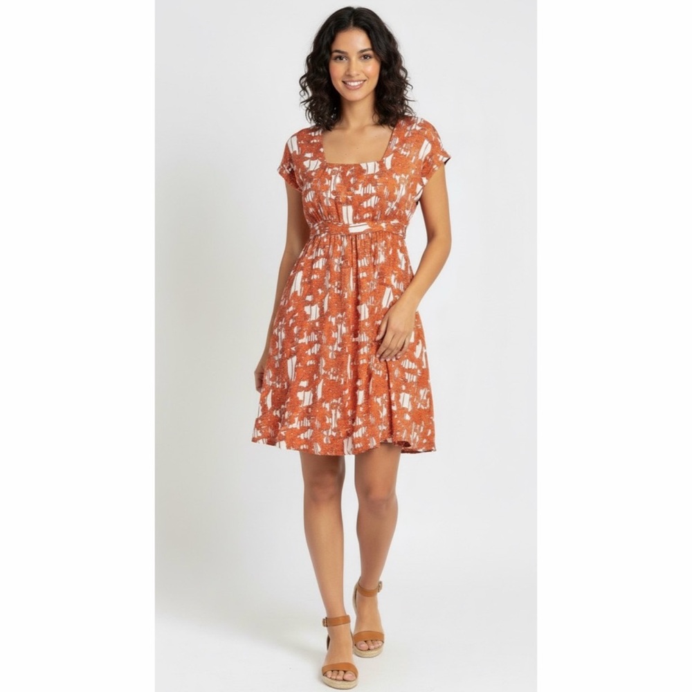 Diane Von Furstenberg | Abstract Pattern Babydoll Empired Waist Silk Mini Dress